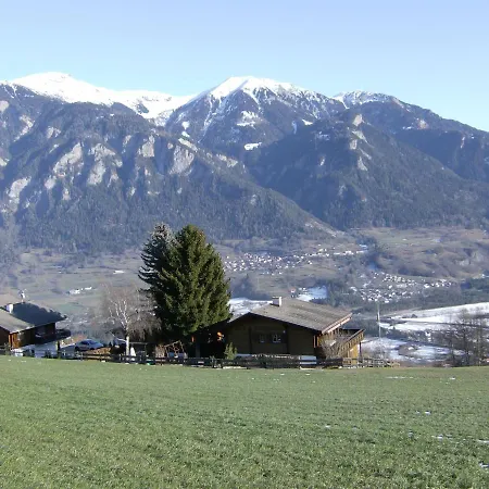 度假居 Haus Beverin *