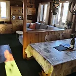 Haus Beverin Vakantiehuis