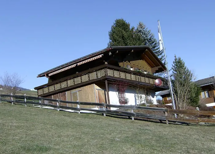 Haus Beverin Feriehus Cazis